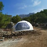 营地 Tuerkdomes Glamping Alinca