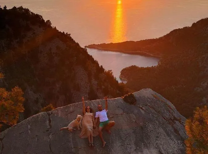 Tuerkdomes Glamping Campsite *